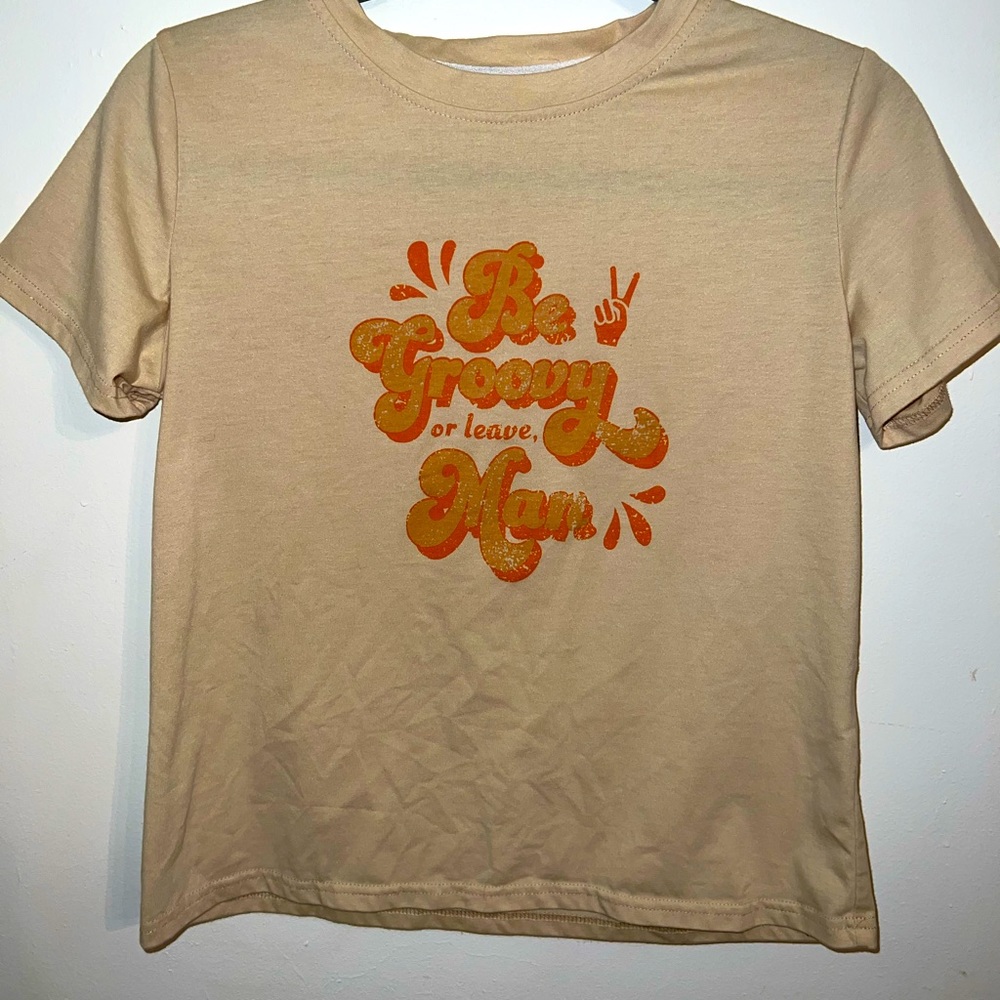 Romwe Graphic T-shirt Women’s Small